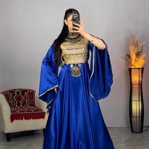 Auténtico Vestido Tradicional Afgano de Terciopelo Azul con Exquisitos Bordados Plateados y Paneles de Cuentas Hechos a Mano - Product Image 1