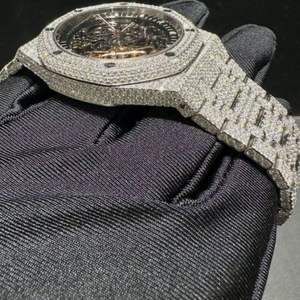 Reloj Unisex de Moissanita Helada Más Vendido, 40mm, Aleación, Fecha Automática, Diamante Incoloro de Alta Calidad, Estilo de Negocios, Venta al por Mayor - Product Image 5