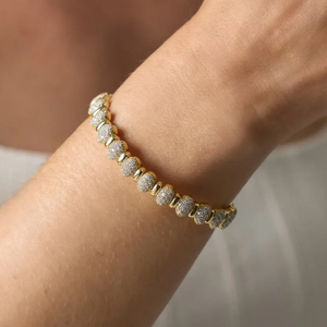 สร้อยข้อมือเทนนิสชุบทอง 18K สำหรับผู้หญิง ดีไซน์ลูกบอลคริสตัลทรงกลม ประดับเพชรเทียม เหมาะสำหรับสวมใส่ทุกวัน - Product Image 1