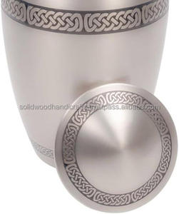 Urnes funéraires décoratives en laiton pour adultes, faites à la main, pour hommes et femmes. - Product Image 6