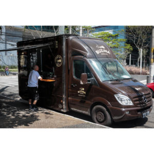 Camion de restauration rapide Ukung Brand 8.0m en acier inoxydable avec normes européennes pour la France - Product Image 2