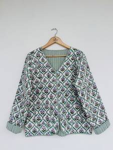 Veste en coton imprimé à la main à motifs floraux verts pour femmes Prairie Chic, col en V, manches longues, respirante, réversible, style bohème - Product Image 1