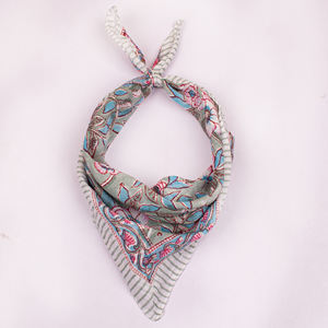 Bandana de Lujo Bohemia, Cómoda, Nueva Colección de Verano, Hecha a Mano, Ecológica, Elástica, Transpirable, de Algodón con Múltiples Estampados - Product Image 1