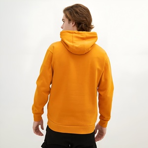 Sudadera con Capucha Slim Fit Color Rosa Polvoriento, Tejido Ligero y Transpirable, Prenda Casual Elegante, Prenda Urbana Moderna, Diseño Minimalista y Limpio - Product Image 3