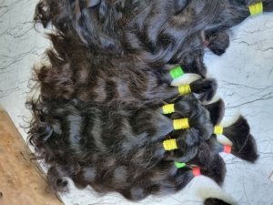 Paquetes de extensión de cabello humano rizado de alta calidad Indio virgen Remy solo dibujado - Product Image 4
