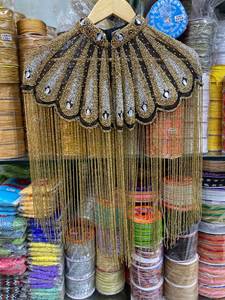 Bufanda Étnica Hecha a Mano para Mujer de Kushang Textile, con Cuentas, Flecos, Tela de Red Transpirable, Patrones Florales/Geométricos, Gujarat - Product Image 6