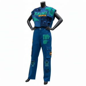 Ensemble femme en coton French Terry 280 GSM, haut sans manches et pantalon, bleu turquoise, design à panneaux, impression logo personnalisée en chenille. - Product Image 4