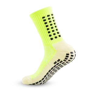 Wholesale Breathable Basketball Crew <b>Socks</b> Men's Thermal Polyester Sports <b>Socks</b> Unique Letter Pattern Team Pack - Product Image 2