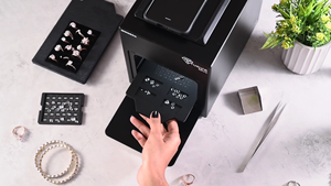 เครื่องตรวจสอบเพชรแบบพกพา Trusure Mini ออกแบบมาเพื่อการตรวจจับ CVD และ HPHT อย่างรวดเร็วและแม่นยำ - Product Image 3