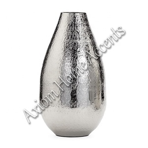 Elegante jarrón de metal soplado a mano con toque moderno Ideal para el hogar y la Oficina por Axiom Home Accents - Product Image 6