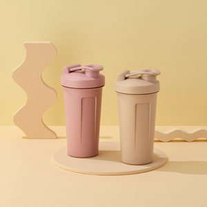 Borraccia Shaker per Proteine in PP con Logo Personalizzato, Bottiglia d'Acqua in Plastica Antigoccia 690ml per Palestra e Viaggi - Product Image 1