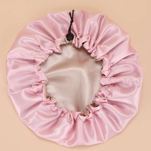 Bonnet de nuit en satin de soie personnalisé avec logo OEM, grand bonnet de sommeil, ensemble de chouchous, bonnet de nuit double face - Product Image 4