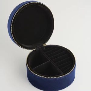 Round Embroidery Storage Box With Animal Pattern Handmade Decorative Craft Organizer <b>Case</b> for <b>Sewing</b> Thread and Accessories - Product Image 4