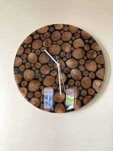 Horloge murale moderne en bois et résine époxy bleue de haute qualité, affichage à aiguilles à quartz, idéale pour le salon, la maison et les fêtes, à un prix avantageux - Product Image 3
