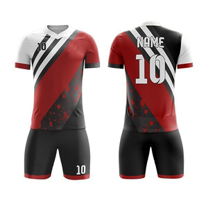 Ensemble d'uniformes de football personnalisés pour hommes, blanc, jaune et noir, avec maillot à manches courtes et short assorti, imprimé graphique - Product Image 4