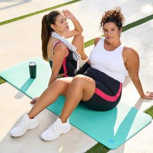 Wholesale Plus Size Solid Quick-Dry Yoga Wear Set for Women's Workout Gym Leggings & Bra 2-Piece Set Customized Logo - Product Image 6