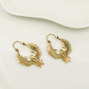 Boucles d'oreilles créoles aigle plaqué or, en alliage de laiton vintage, bijoux unisexe - Product Image 6