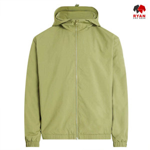 แจ็คเก็ตซอฟต์เชลล์แบบสั่งทำพิเศษสำหรับผู้ชาย ยี่ห้อ Ryan Pro Gear พร้อมซิปปิดและโลโก้สั่งทำได้ รับผลิตแบบ ODM OEM - Product Image 5