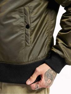 Diseñe su propia chaqueta Bomber profesional personalizada Nuevo estilo Moda de invierno Última chaqueta Bomber elegante de tamaño personalizado para adultos - Product Image 6