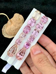 พลอยคุนไซต์สีชมพูธรรมชาติทรงเหลี่ยม คริสตัลหลวมสำหรับทำเครื่องประดับ แหวน จี้ สร้อยคอ บำบัดรักษา - Product Image 1