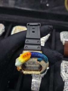 Montre Dragon Bezel Silver avec diamant rond taille brillant - Montre unisexe pour homme ou femme, montre-bracelet haut de gamme avec diamants pour les événements - Product Image 5