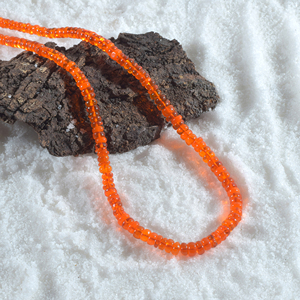 Collar de Ópalo de Fuego Naranja con Cuentas, Cierre de Plata Esterlina, Collar de Cristal Curativo, Regalo para Ella, Gargantilla de Piedra Preciosa Naranja - Product Image 1