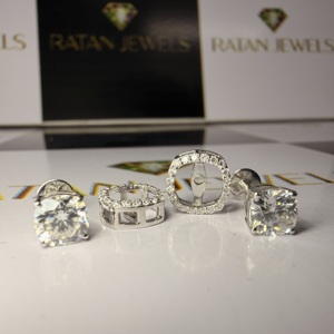 IGI Certificate Diamond <b>Earrings</b> Screw <b>Back</b> Iced Out Lab Diamond Stud <b>Earrings</b> 14k White Gold D VS1 HPHT CVD Diamond <b>Earrings</b> - Product Image 4