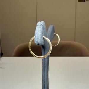 Pendientes de Aro Huggie con Diamantes Cultivados en Laboratorio de Oro de 14K, 1 Quilate en Total, Joyería Minimalista para Mujer, Regalo para Fiesta - Product Image 6