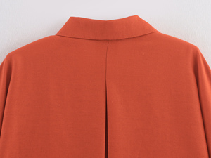 Blusas y Camisas Casuales de Moda para Mujer con Cuello Vuelto, Botones y Hombros Caídos - Product Image 4
