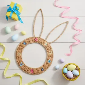 Guirnalda de Conejito de Pascua Hecha a Mano por Sisu, Artesanía con Flores de Jacinto de Agua, Uso en Interiores para Niños - Product Image 1