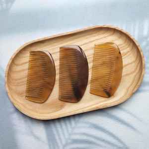 Peigne en corne de buffle écologique, d'origine naturelle, fait main, style moderne, haute qualité, vente en gros, manche coloré - Product Image 3