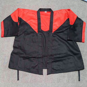 Tenue de Karaté Professionnelle Rouge et Noire Durable – Col en V – Équipement d'Entraînement – Vêtements d'Arts Martiaux – Kimono de Karaté - Product Image 4