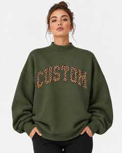 เสื้อสเวตเชิ้ตคอเต่าทรงหลวมสไตล์วินเทอร์แบบใหม่สำหรับผู้หญิง ออกแบบมาเพื่อการใช้งานกลางแจ้ง พร้อมโลโก้ด้านหน้า ดีไซน์ไม่บุซับใน และความยาวปกติ - Product Image 1