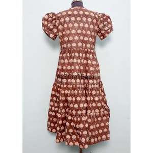 เดรสยาวลำลองสำหรับฤดูร้อน ผ้าฝ้าย 100% ไม่ถักทอ ลายดอกพิมพ์บล็อก แขนยาว เอวธรรมชาติ เป็นมิตรกับสิ่งแวดล้อม ซักได้ - Product Image 6