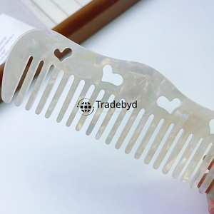 Tradebyd Luxury Handmade <b>Resin</b> Comb for Hair Beauty Styling Detangling and Salon Grooming Care - Product Image 4