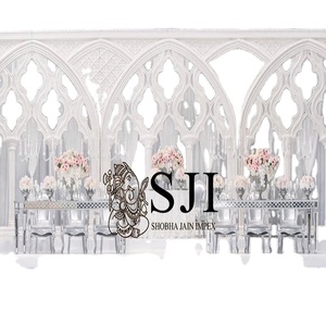 Escenario de Boda de Madera Moderno y Sencillo con Temática Occidental - Product Image 1