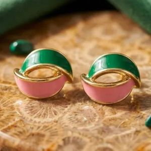 Pendientes Curvos de Oro Rosa de 14K con Incrustaciones Verdes, Joyería de Moda para Mujer, Elegantes Pendientes Curvos, Accesorio de Regalo, Colección para Fiestas - Product Image 6