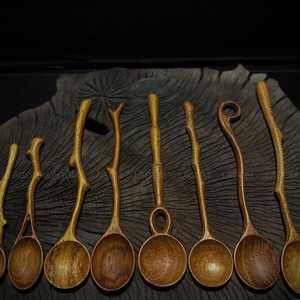 Cuillère à café en bois sculptée à la main avec décor d'oiseau, ustensile noir pour la cuisine, compatible lave-vaisselle et micro-ondes, pour la décoration de la cuisine - Product Image 6