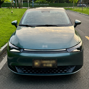 XPENG 2024 P5 500 Pro Berline Électrique Turbo R18 7130KM Propulsion Avant Véhicule d'occasion en gros de Chine - Product Image 4