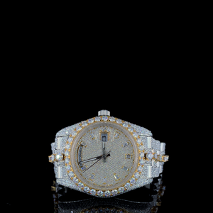 Reloj Art Deco de Lujo con Moissanita de 30.00 CT, Corte Redondo y Baguette, Cuarzo, Números Arábigos Digitales, Correa de 20 mm - Product Image 1