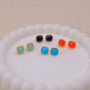 ทำด้วยมือ18K ป้องกันการเสื่อมเสียเบาะหยกสีแดงตัดต่างหูรูปทรงเรขาคณิตเครื่องประดับทองเหลืองทันสมัยไอเดียของขวัญที่ดี - Product Image 6