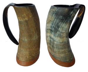 Jarra de Cuerno Estilo Vikingo de Alta Calidad para Beber Hidromiel, Cerveza y Cerveza Alemana, Accesorios para Fiestas de Reenactment Medieval, Disponible para la Venta - Product Image 4