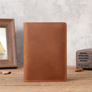 Porta Pasaportes de Cuero Genuino, Cartera Delgada Minimalista, Estuche de Viaje de 7 Pulgadas para Pasaporte sin Cierre - Product Image 4