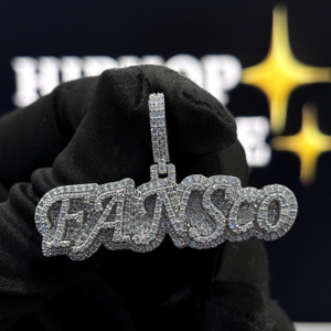 Colgante Personalizado con Nombre en Letras Burbuja, Chapado en Oro, Estilo Hip Hop, con Incrustaciones de Moissanita en Plata de Ley 925 - Product Image 1