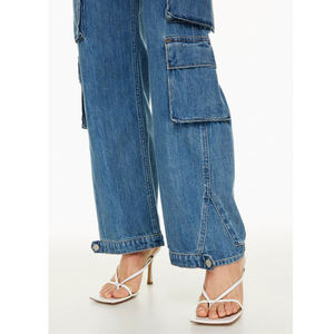 Pantalones Vaqueros Cargo de Moda para Mujer con Múltiples Bolsillos, Nueva Llegada, Venta al por Mayor en Pakistán, Precio Económico, Ropa Casual - Product Image 5