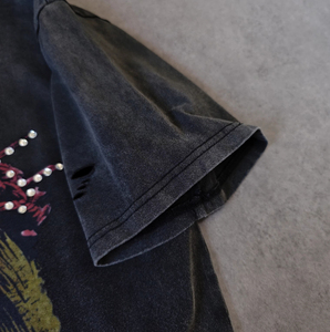 Fabricante de Ropa, Camiseta Personalizada 100% Algodón, Estilo Vintage, Lavado Ácido, con Diseño Gráfico de Pedrería, Impresión DTG de Alta Calidad - Product Image 5