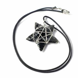 Pierre semi-précieuse artisanat arbre de vie fil enveloppé pierre précieuse naturelle Smokey Quartz lune avec pendentifs arbre de vie - Product Image 2