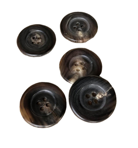 Botones de Cuerno de Búfalo Negro Genuino con Acabado Completo y Tono Blanco Natural, Ecológicos, Hechos a Mano, Arte Moderno y Coleccionable de la India - Product Image 4