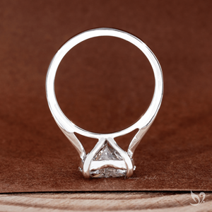 Bague de fiançailles et de mariage solitaire en diamant de laboratoire de luxe en forme de cœur, 3 carats, or blanc 10 carats, haute qualité - Product Image 4