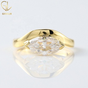 Anillo de compromiso de moissanita con corte marquesa de 1.60 CT, de este a oeste, solitario curvo para mujer - Product Image 1